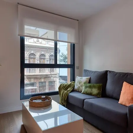 80m From Freeparking 500mbwifi Apartment *